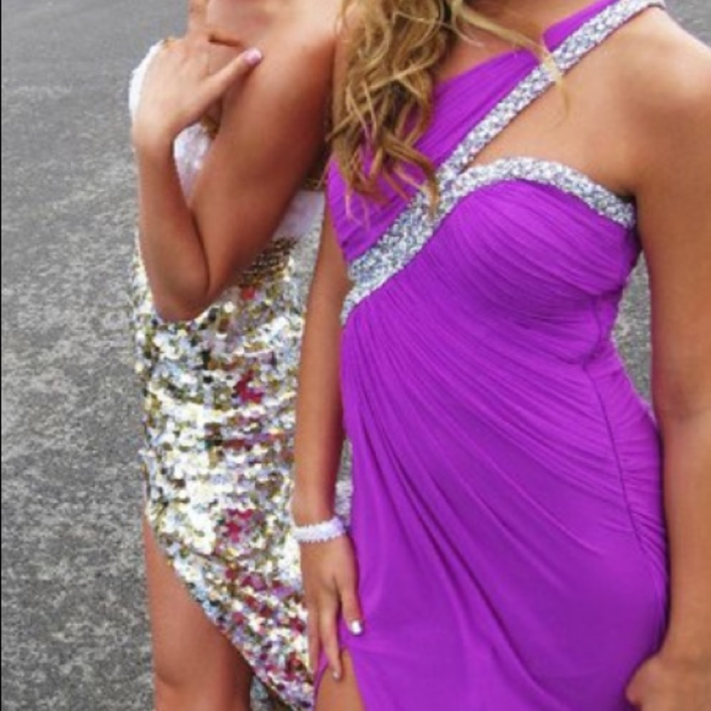 Purple prom/formal dress
